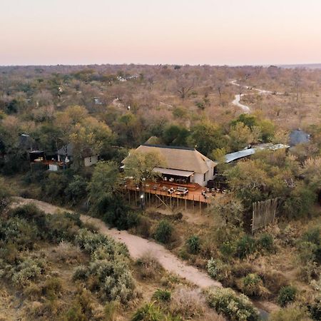 שמורת הציד סאבי סנד Thornybush Simbambili Lodge מראה חיצוני תמונה