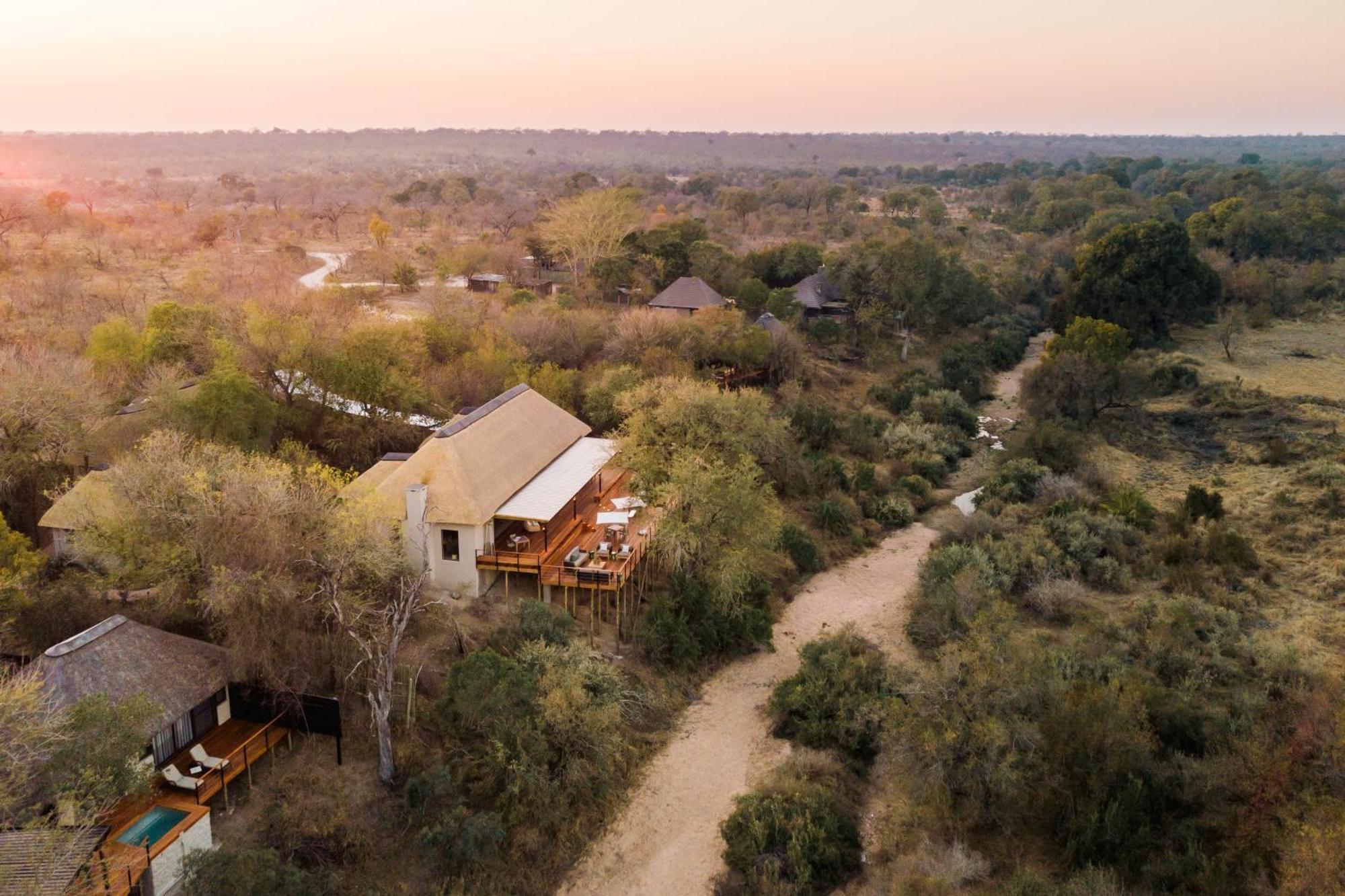 שמורת הציד סאבי סנד Thornybush Simbambili Lodge מראה חיצוני תמונה